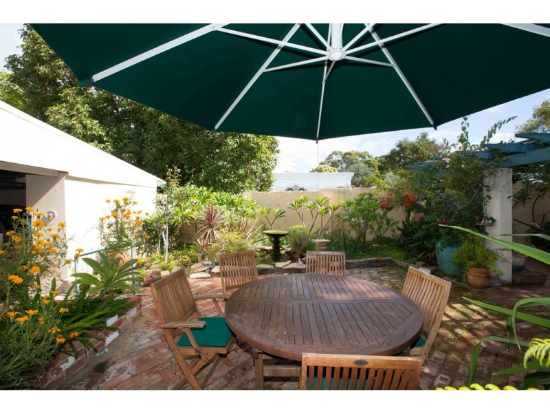 23 Waratah Avenue, Dalkeith WA 6009