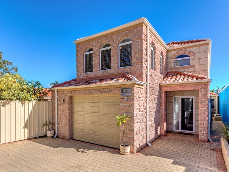 185B Riseley Street, Booragoon WA 6154