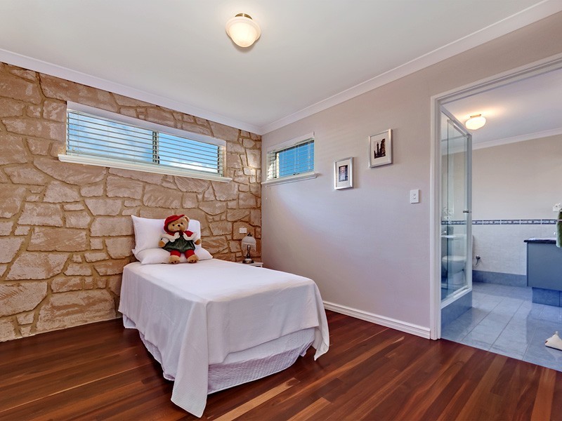 185B Riseley Street, Booragoon WA 6154