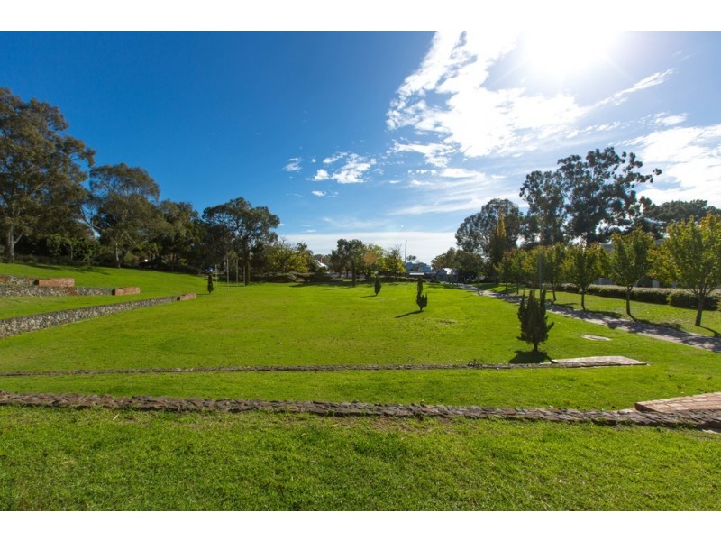 3 Lupin Hill Grove, Nedlands WA 6009