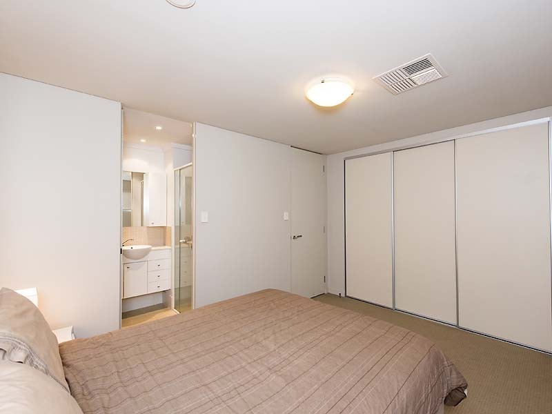 18/21 Rowland Street, Subiaco WA 6008