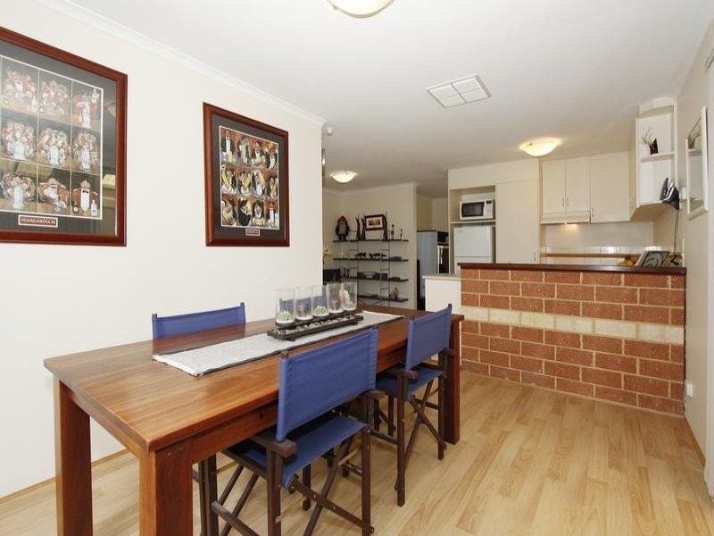 2/20 Wyong Road, Bentley WA 6102