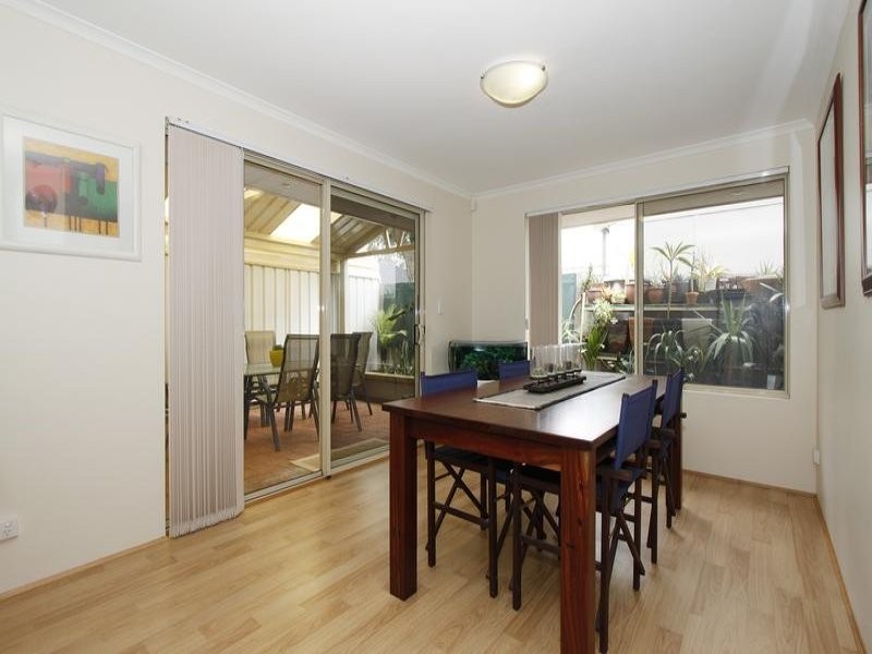 2/20 Wyong Road, Bentley WA 6102