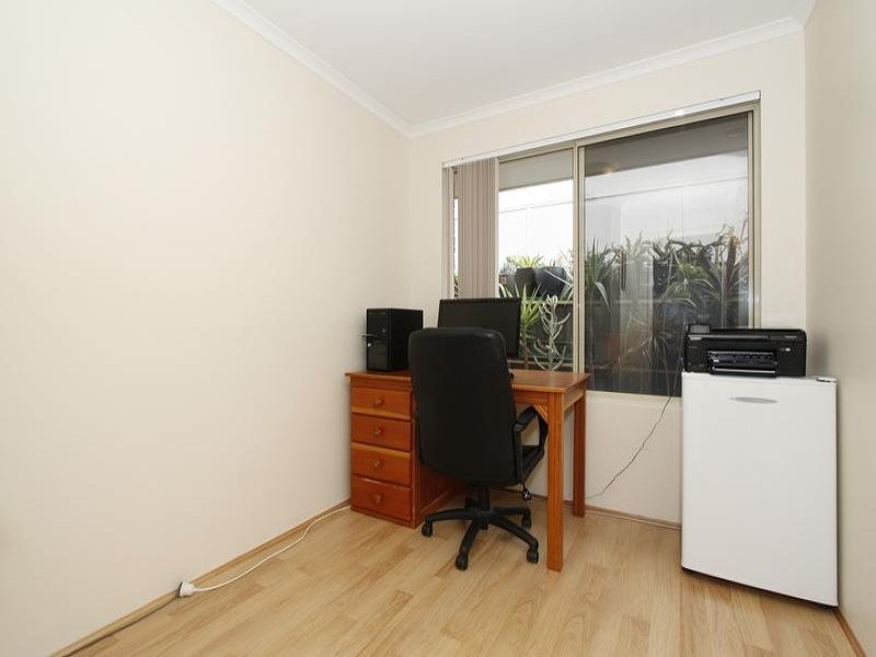 2/20 Wyong Road, Bentley WA 6102