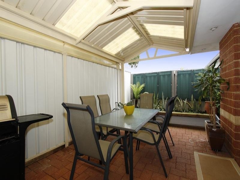 2/20 Wyong Road, Bentley WA 6102