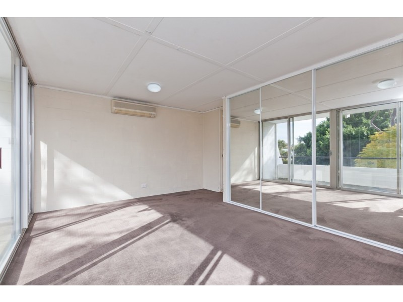 5 Evans Street, Shenton Park WA 6008