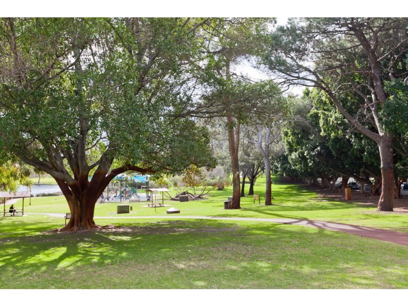 5 Evans Street, Shenton Park WA 6008