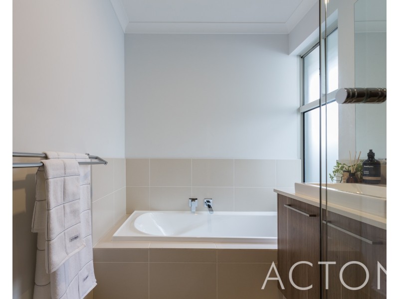 26 Constance Street, Yokine WA 6060