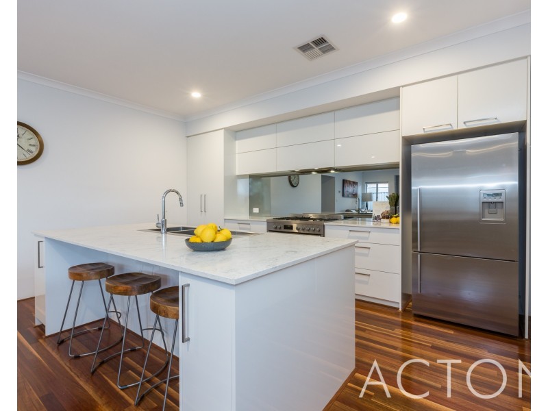 26 Constance Street, Yokine WA 6060