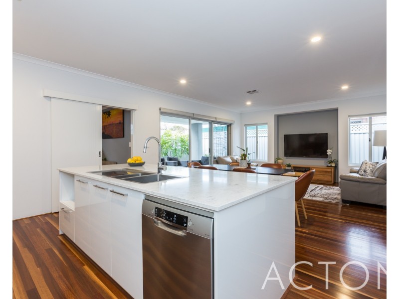 26 Constance Street, Yokine WA 6060