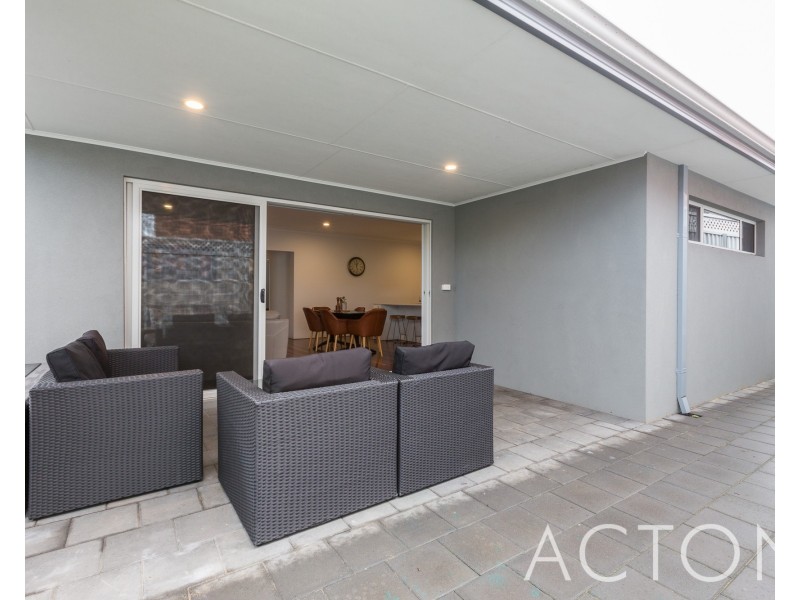 26 Constance Street, Yokine WA 6060