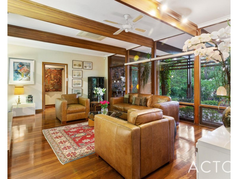 12 Olympic Place, Ardross WA 6153