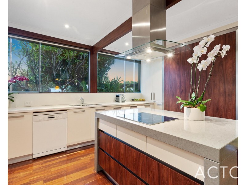 12 Olympic Place, Ardross WA 6153