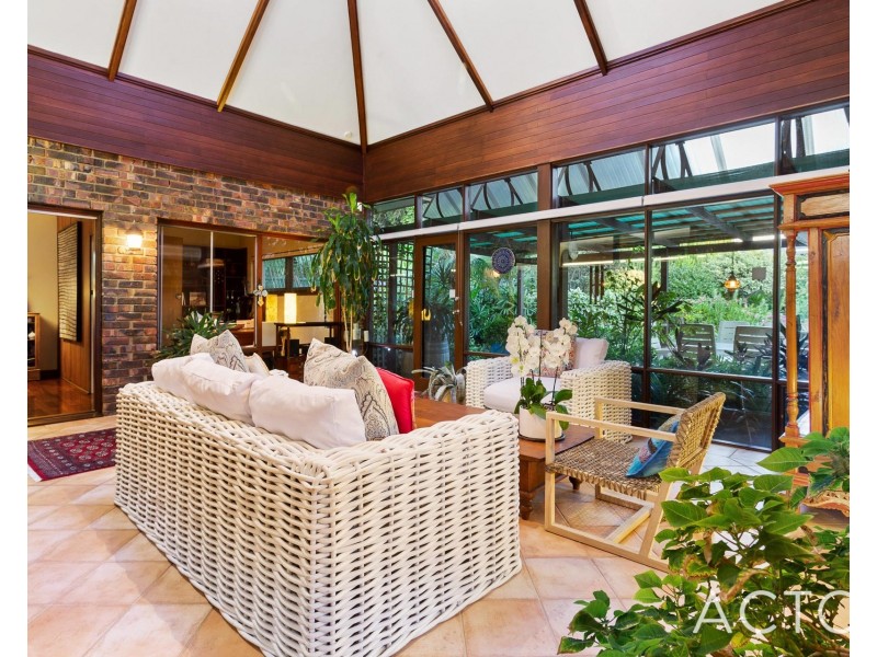 12 Olympic Place, Ardross WA 6153