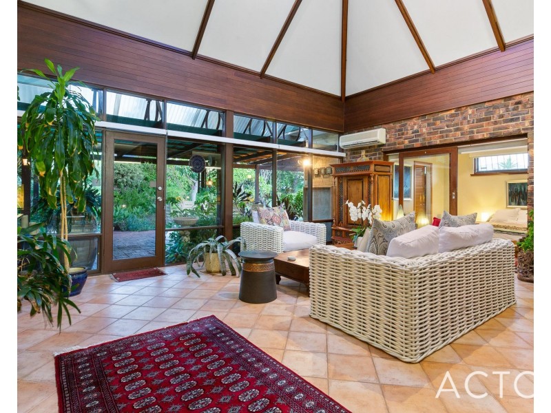 12 Olympic Place, Ardross WA 6153