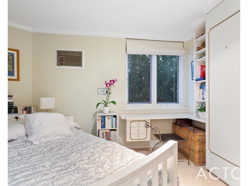 12 Olympic Place, Ardross WA 6153