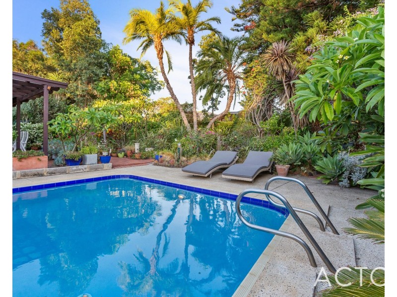 12 Olympic Place, Ardross WA 6153