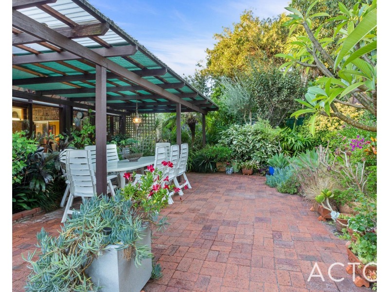 12 Olympic Place, Ardross WA 6153