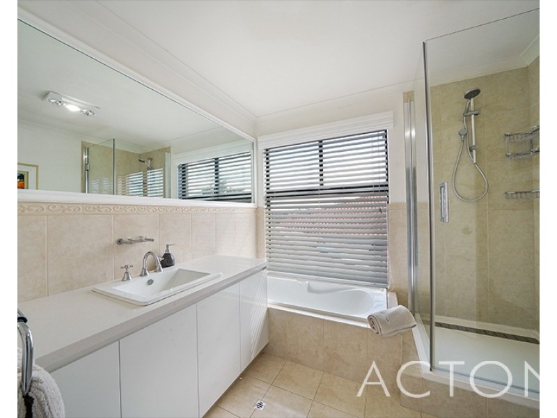 11 Charles Lane, Mount Claremont WA 6010