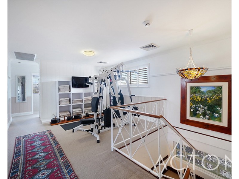 11 Charles Lane, Mount Claremont WA 6010