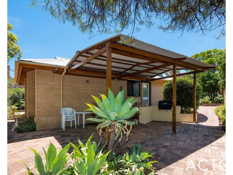 14 Wilsmore Street, Daglish WA 6008