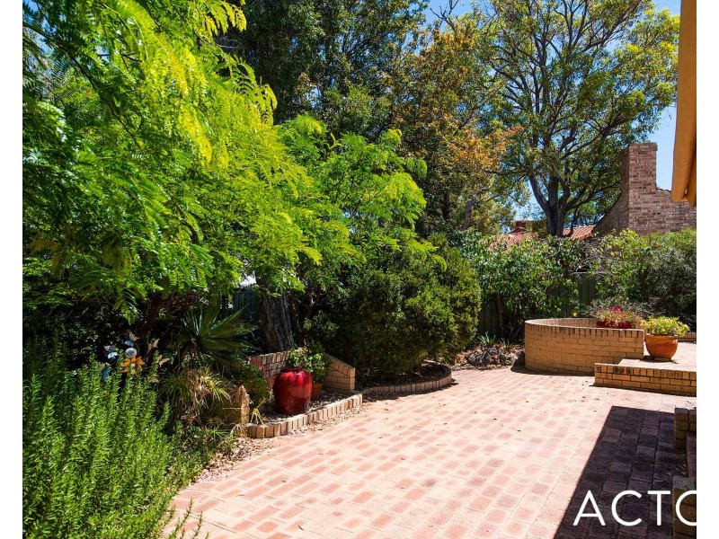 14 Wilsmore Street, Daglish WA 6008