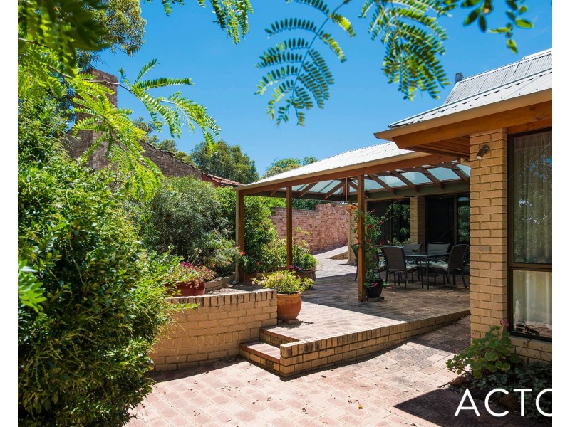 14 Wilsmore Street, Daglish WA 6008