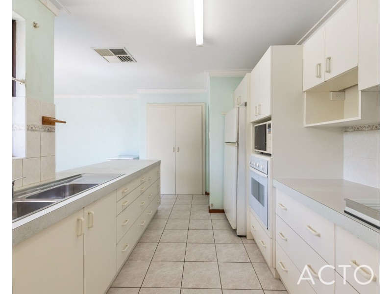 7 Corry Street, East Cannington WA 6107