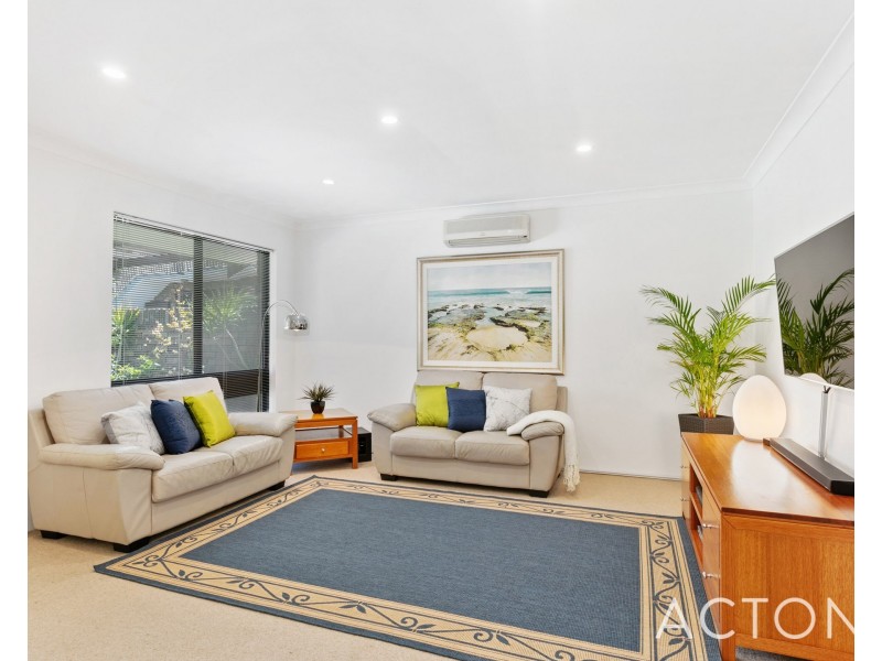 10/2 Waroonga Road, Nedlands WA 6009