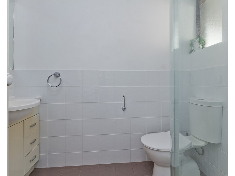 10/2 Waroonga Road, Nedlands WA 6009