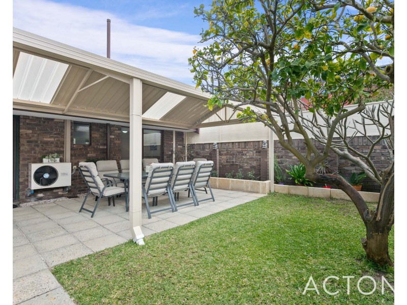 10/2 Waroonga Road, Nedlands WA 6009