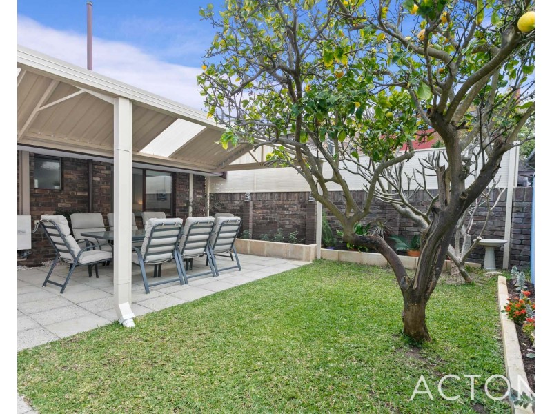 10/2 Waroonga Road, Nedlands WA 6009