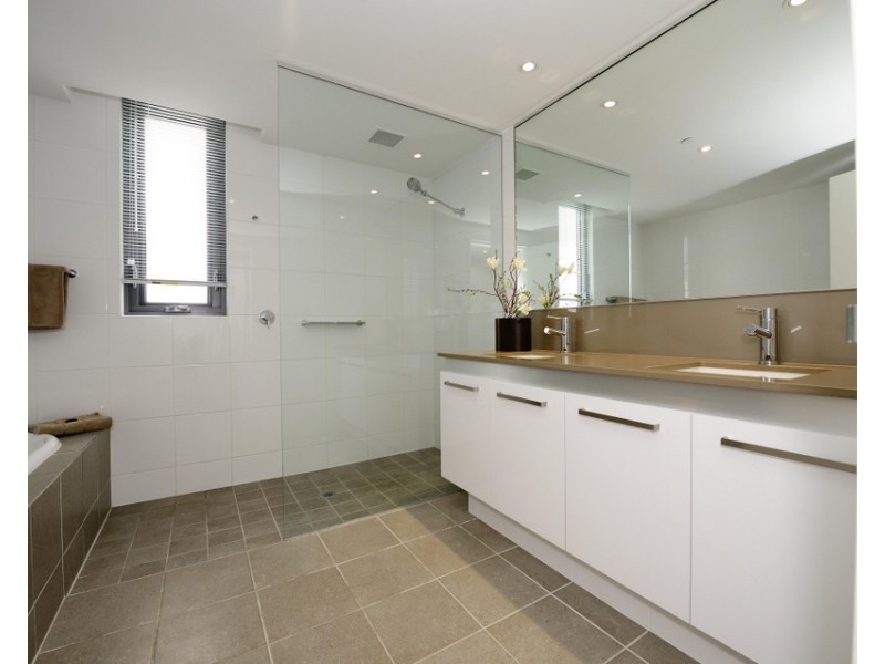 1007/2 Oldfield Street, Burswood WA 6100