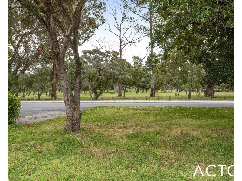18 Gallop Road, Dalkeith WA 6009