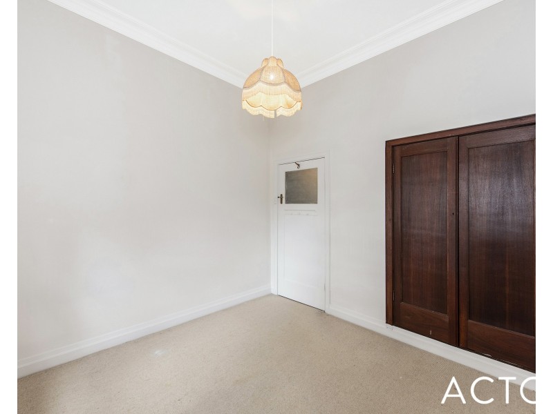 18 Gallop Road, Dalkeith WA 6009