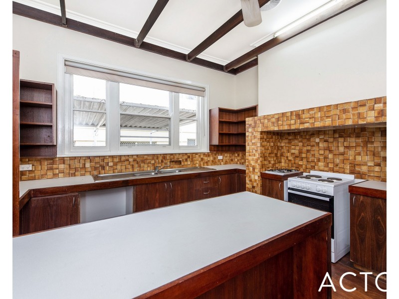 18 Gallop Road, Dalkeith WA 6009