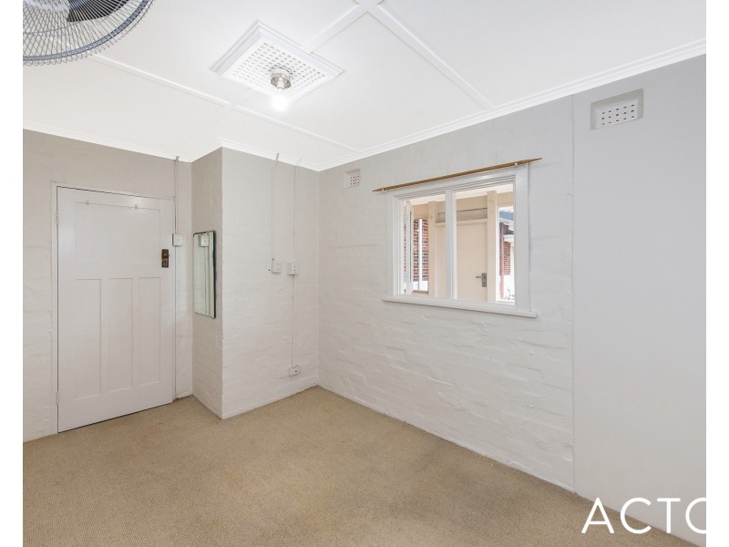 18 Gallop Road, Dalkeith WA 6009
