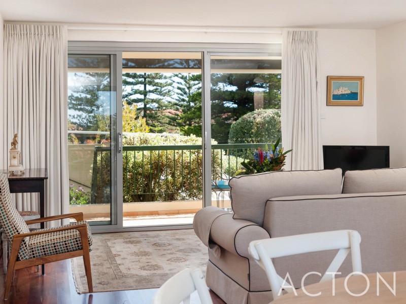 2/19 Broome Street, Cottesloe WA 6011