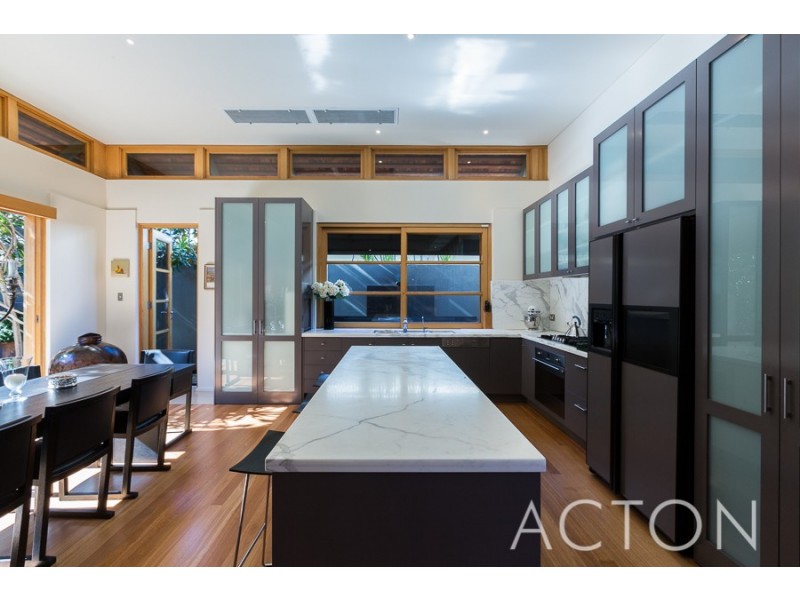 8 King Street, Claremont WA 6010