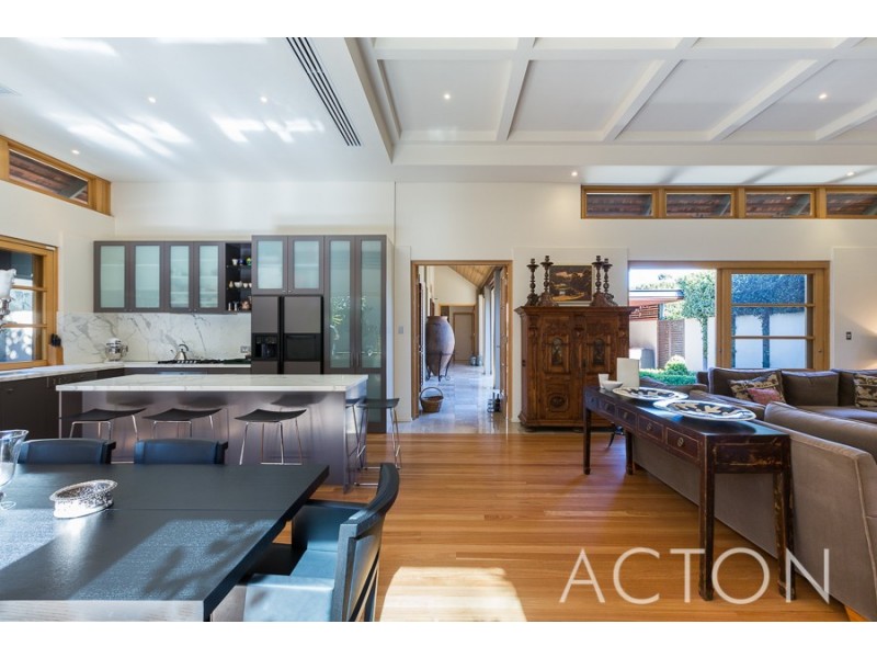 8 King Street, Claremont WA 6010