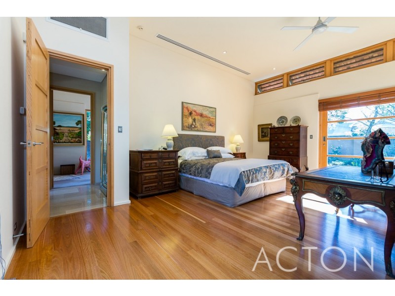 8 King Street, Claremont WA 6010