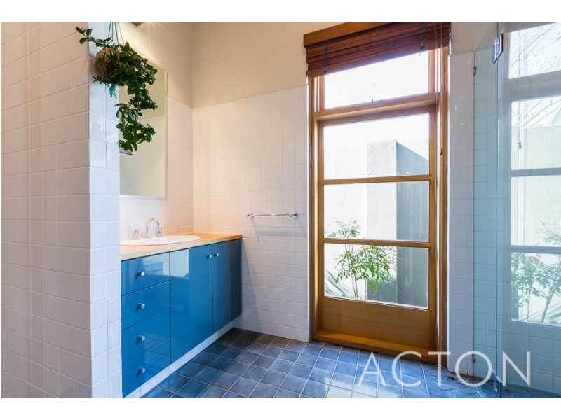 8 King Street, Claremont WA 6010