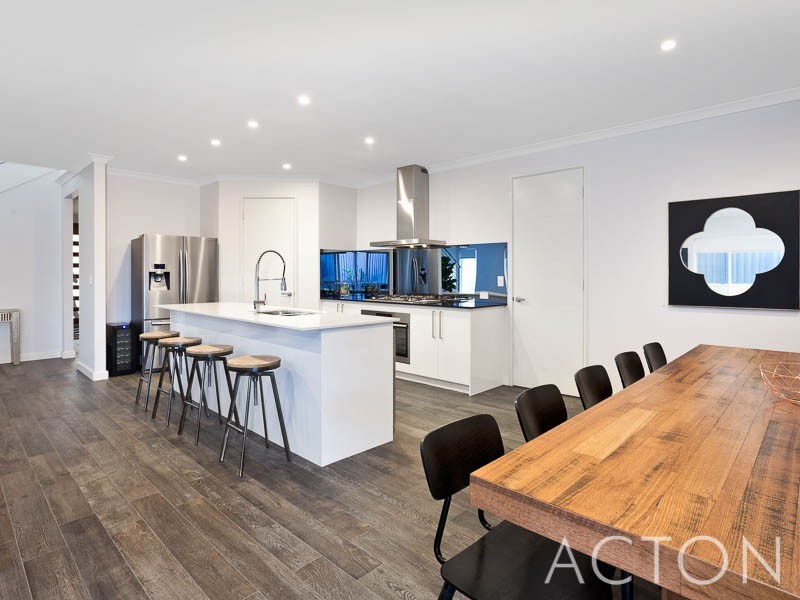 28 Verbania Loop, Beeliar WA 6164