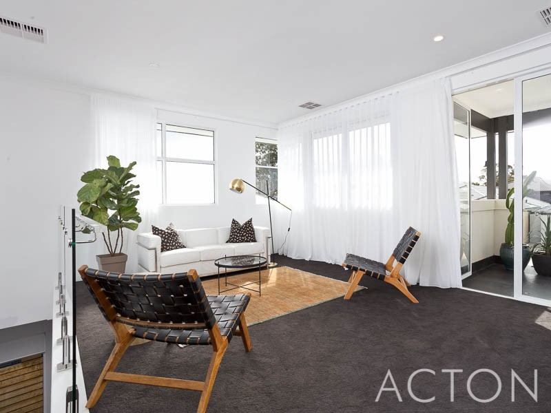 28 Verbania Loop, Beeliar WA 6164