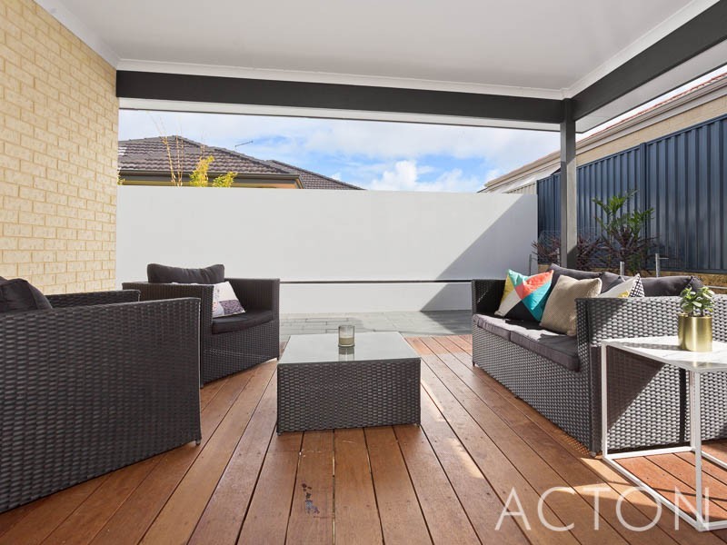 28 Verbania Loop, Beeliar WA 6164