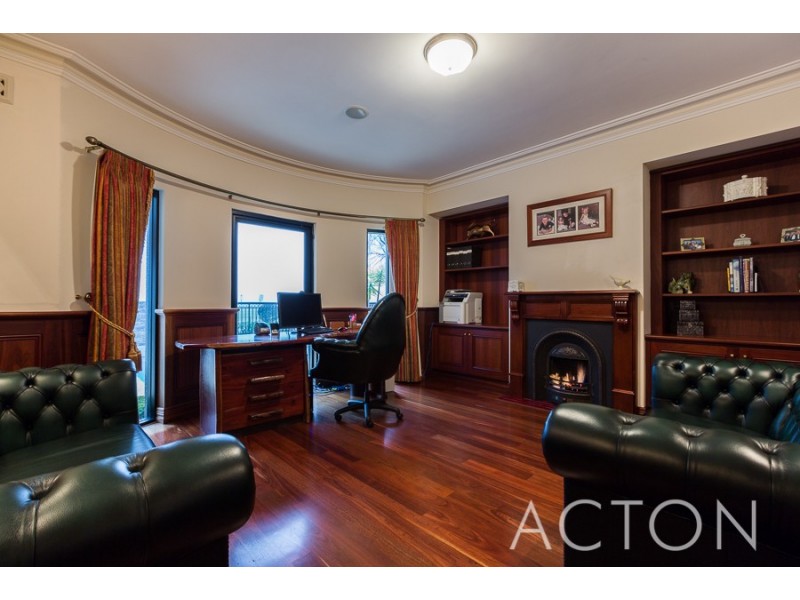 55 Dunkley Avenue, Applecross WA 6153