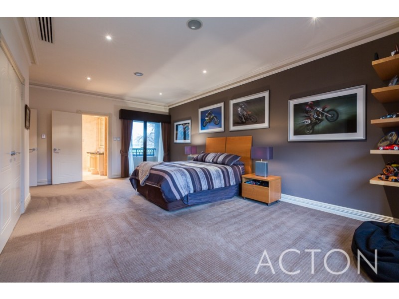 55 Dunkley Avenue, Applecross WA 6153