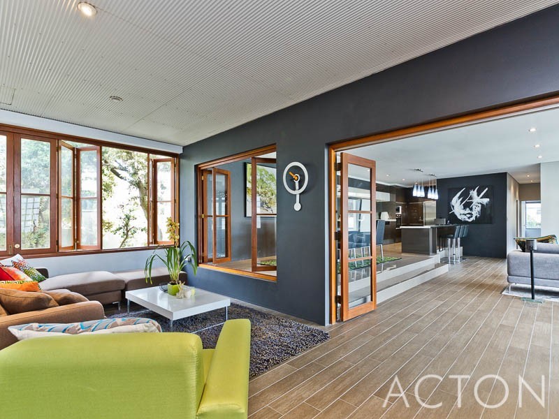 9/16 Crossland Court, Peppermint Grove WA 6011