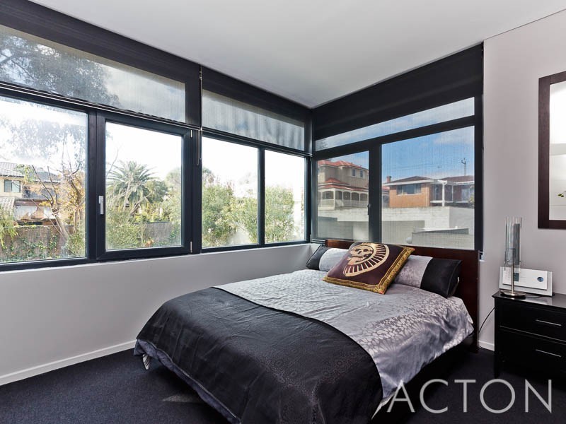 9/16 Crossland Court, Peppermint Grove WA 6011