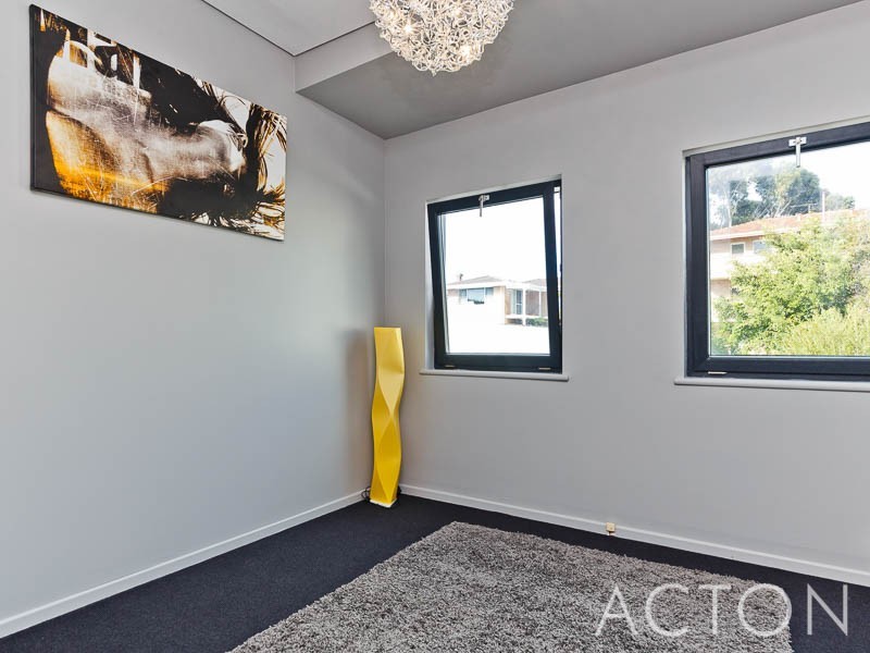 9/16 Crossland Court, Peppermint Grove WA 6011